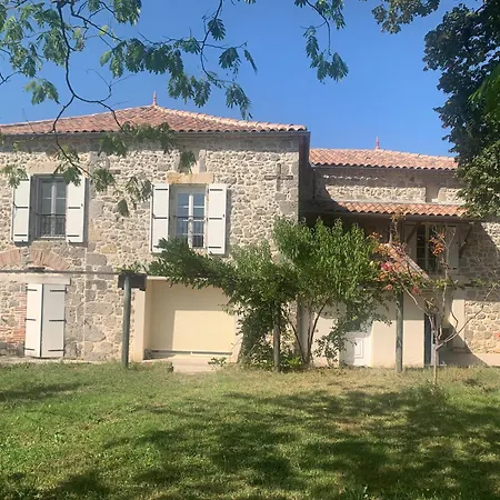 Logement Dans Maison En Pierre A La Campagne Bazens Exterior photo